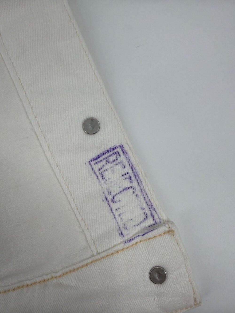 Levis Womens Small Denim Jacket Ivory Button-Front Silver Trim Casual Western - Picture 5 of 11